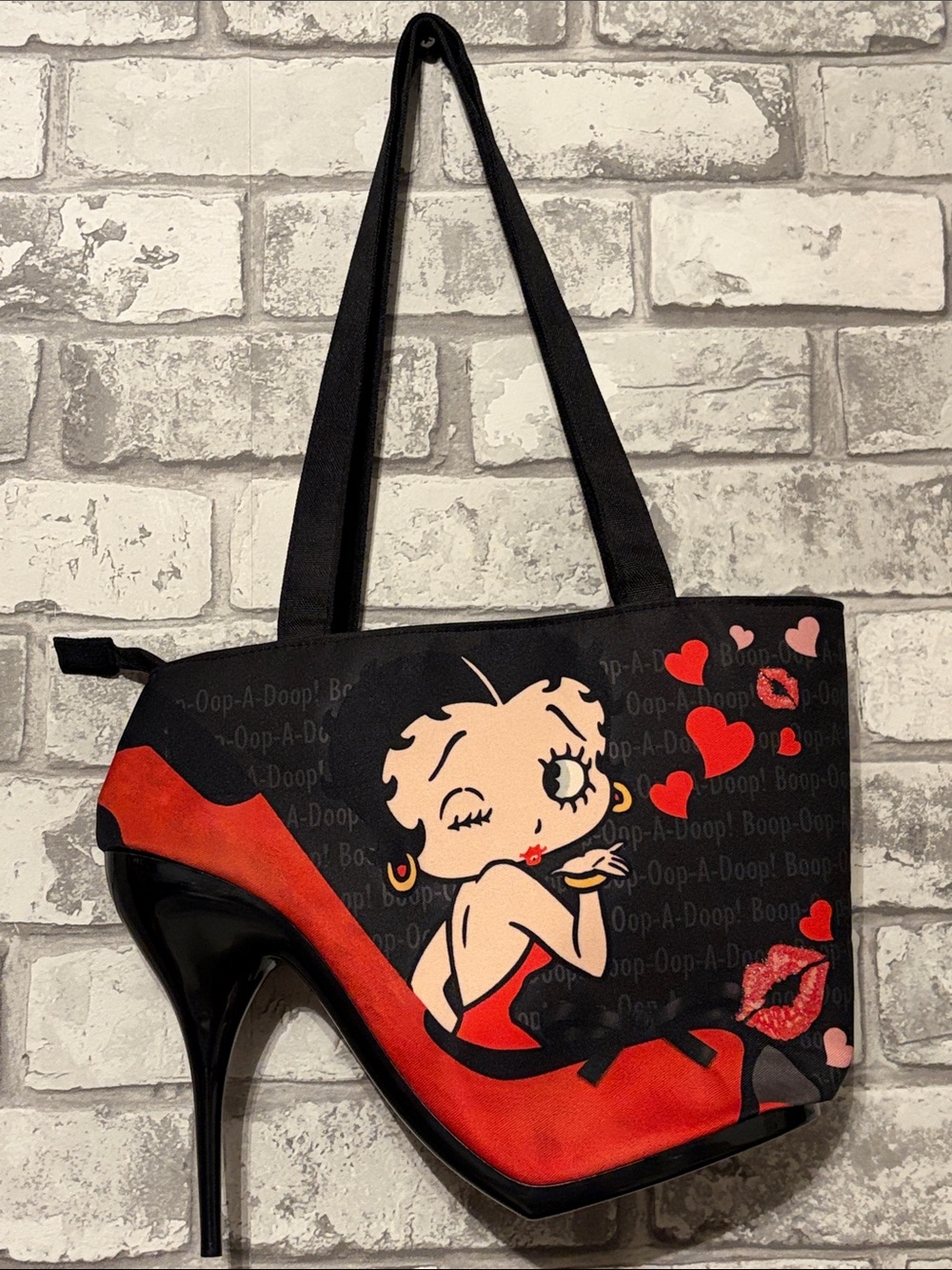 The Bradford Exchange 2013 Rare Betty Boop 6 inch Heel Purse